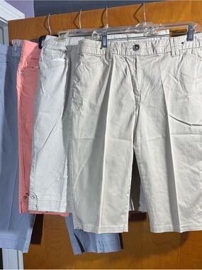 Women’s Bundle of Capris/Pedal Pushers, size 12